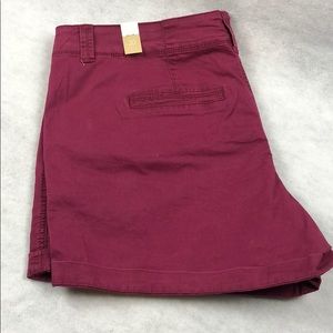 Maurice’s chino shorts dark wine cuffed hem